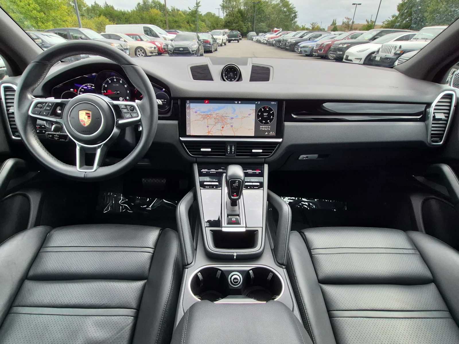 Used 2019 Porsche Cayenne AWD/4WD image 16