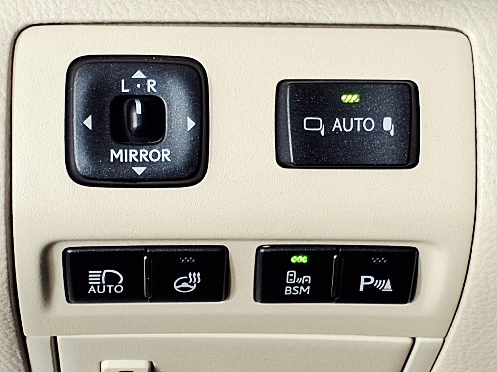 Used 2014 Lexus LS 460 L image 17