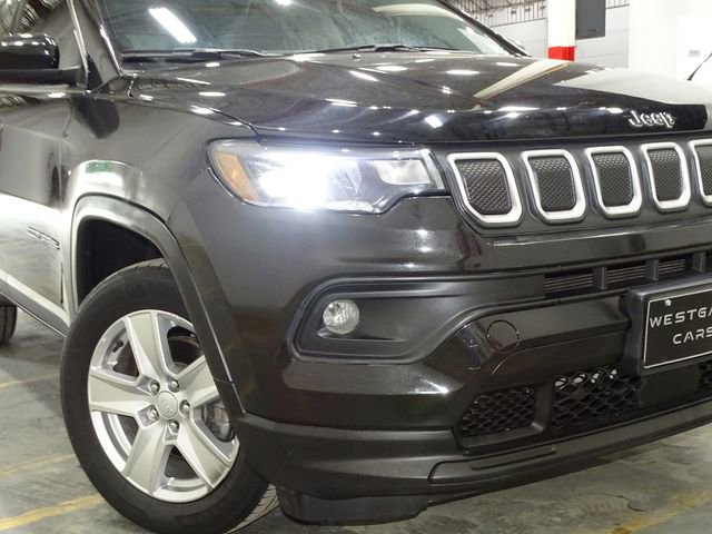 Used 2022 Jeep Compass Latitude image 45