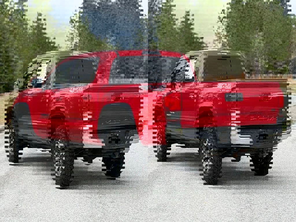 Used 2017 Toyota Tacoma TRD Off-Road w/ Tow Package (A/T) image 13