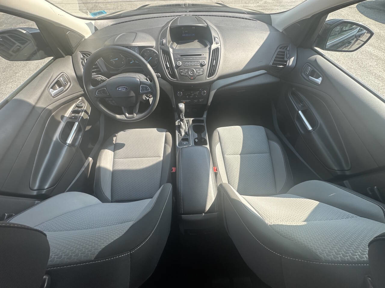 Used 2017 Ford Escape SE image 13