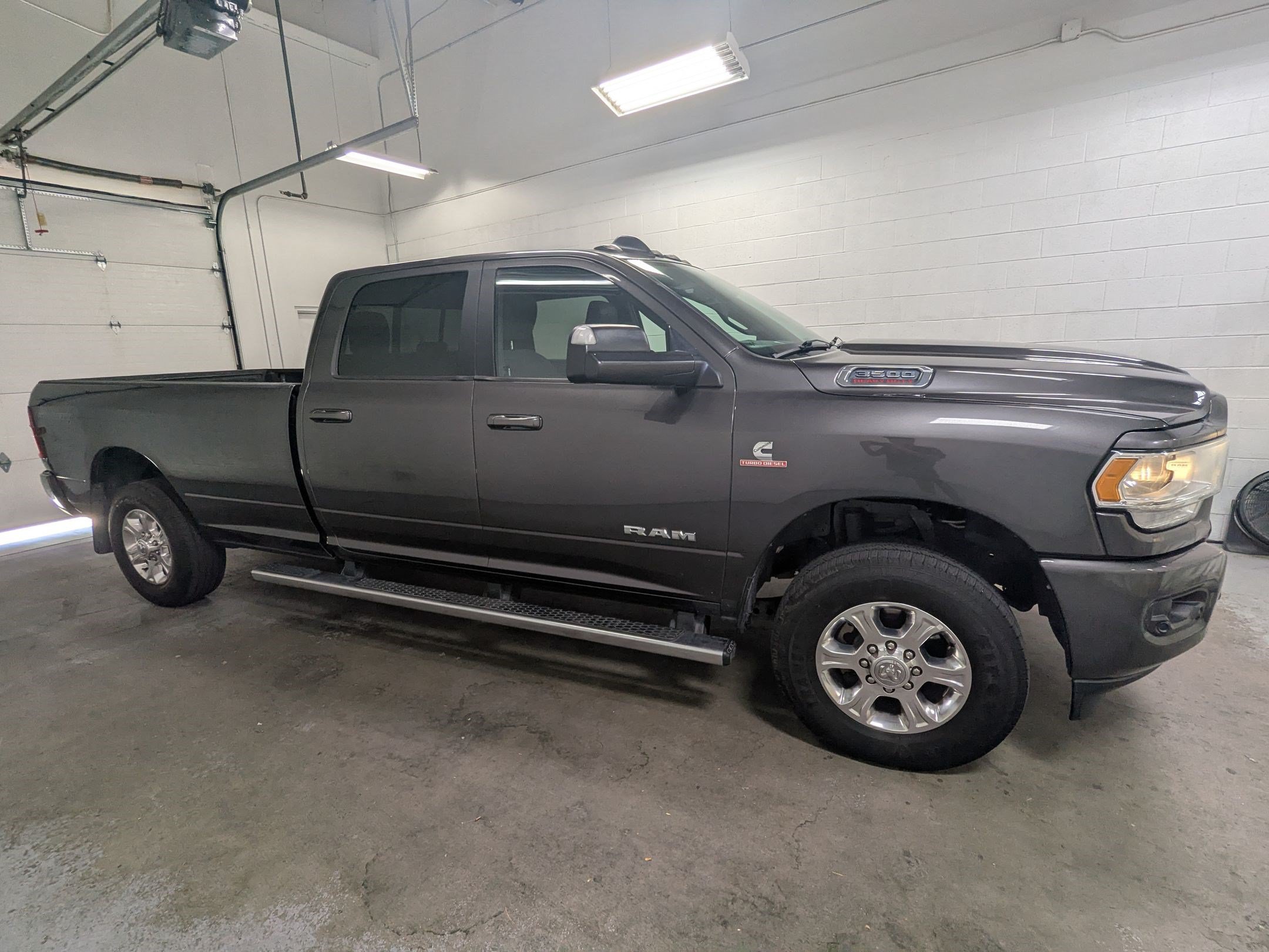 Used 2019 RAM 3500 Big Horn AWD/4WD image 3
