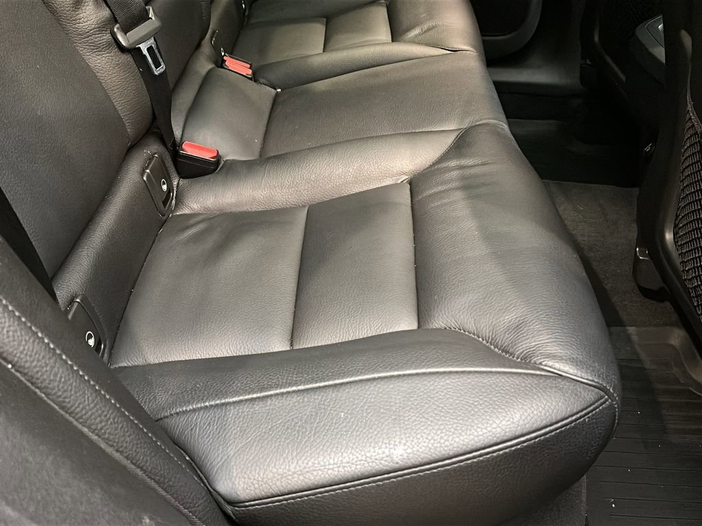 Used 2019 Volvo XC60 T5 Momentum w/ Premium Package AWD/4WD image 16