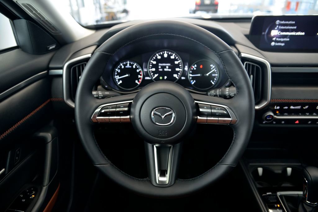 Used 2025 MAZDA CX-50 Meridian Edition w/ Weather Package image 18