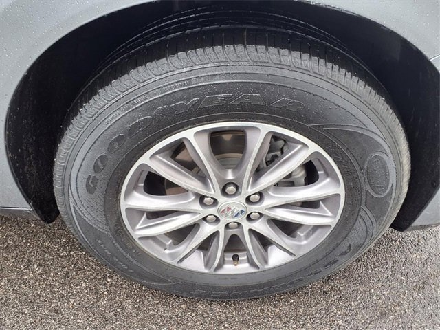 Used 2024 Buick Enclave Premium image 33