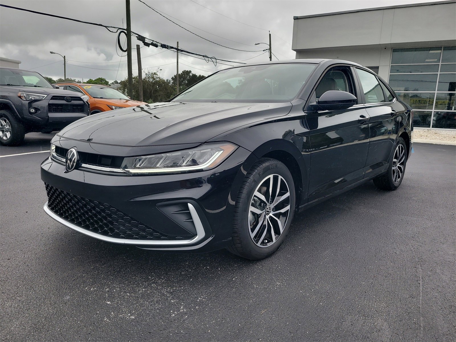 Certified 2025 Volkswagen Jetta SE image 3