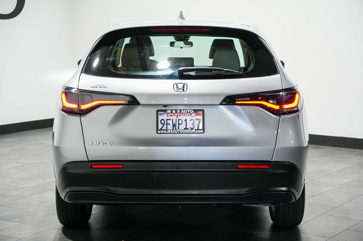 Used 2023 Honda HR-V LX image 4