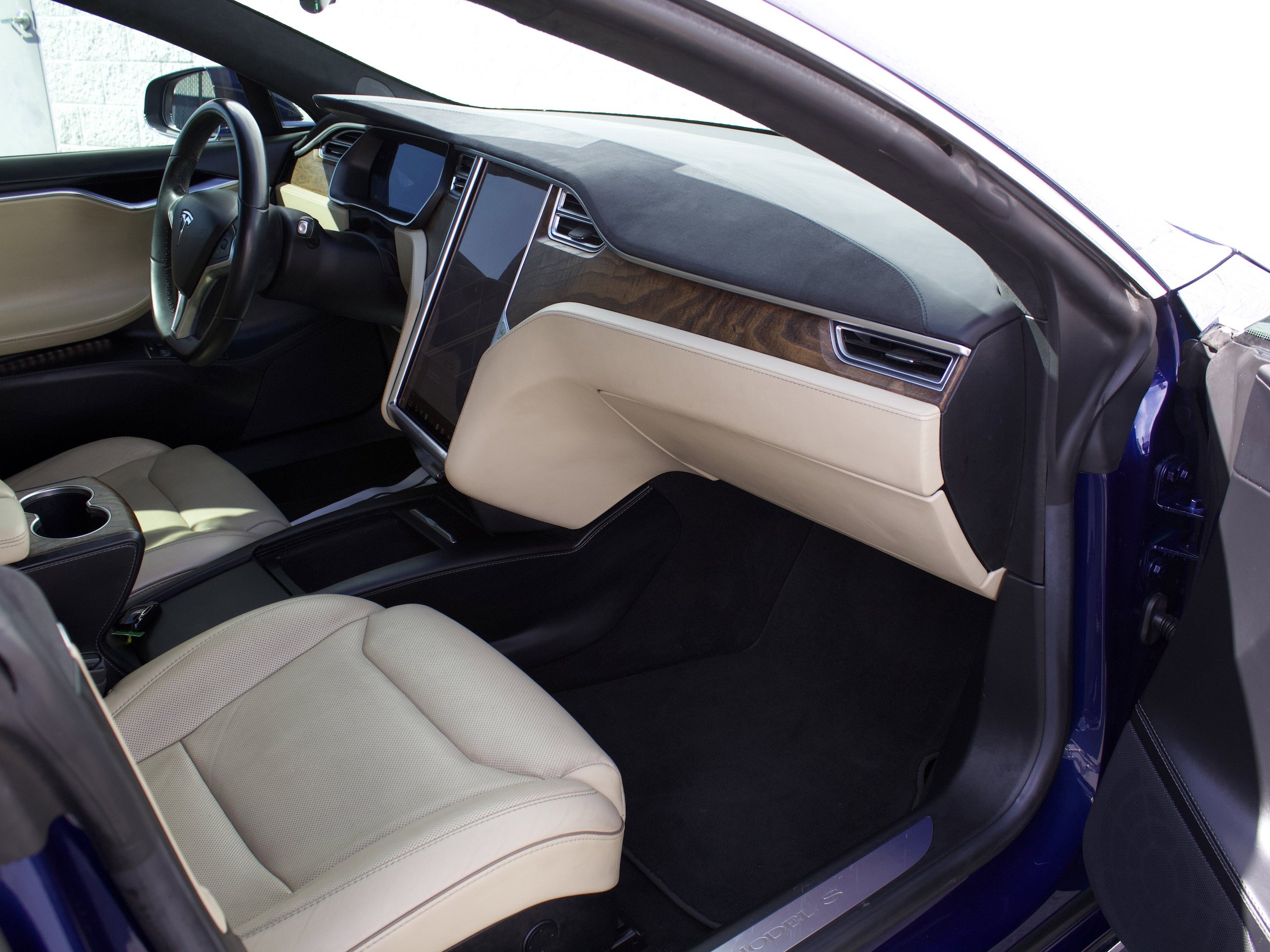 Used 2017 Tesla Model S 100D AWD/4WD image 33