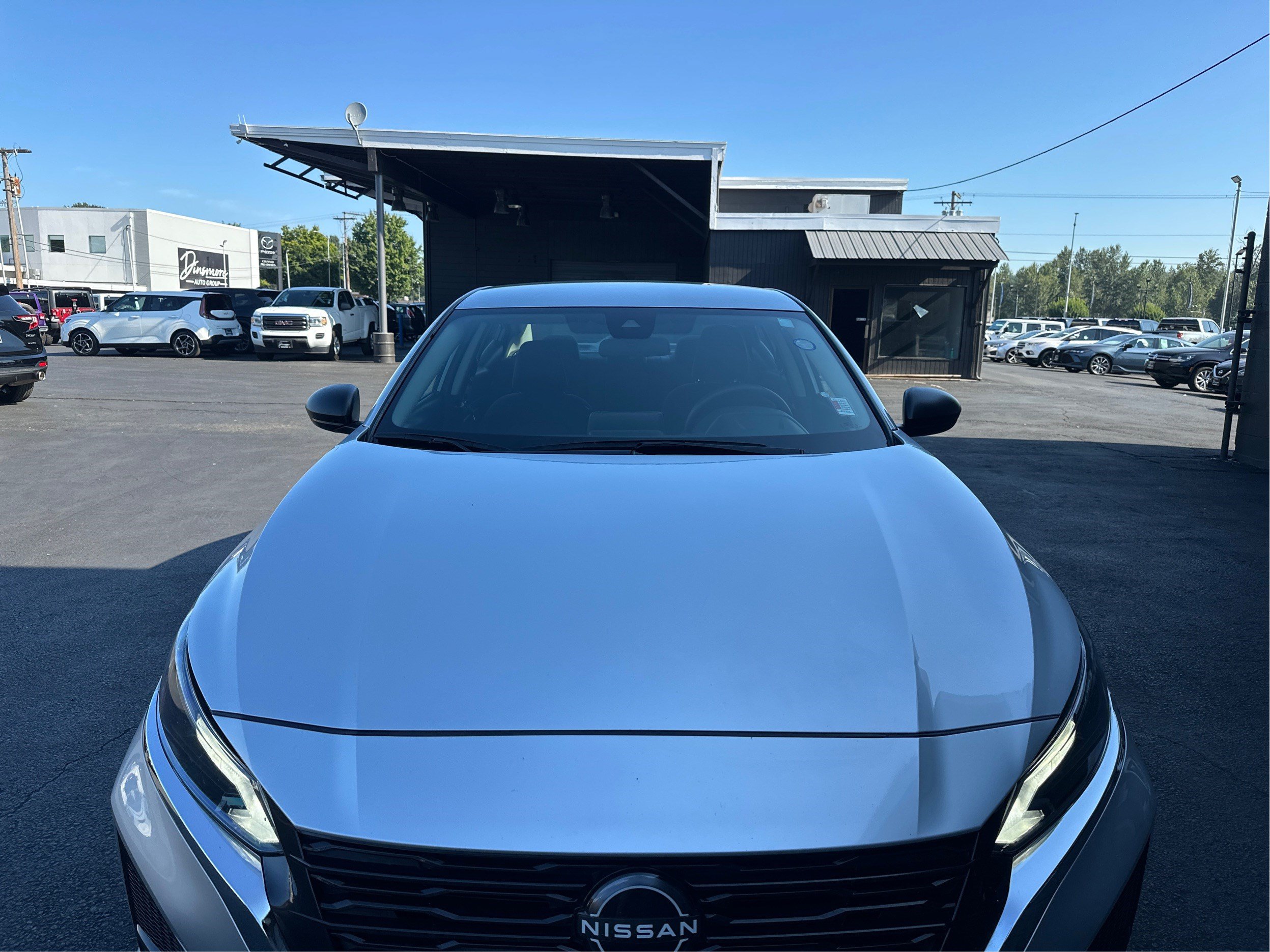 Used 2024 Nissan Altima 2.5 SV FWD image 23