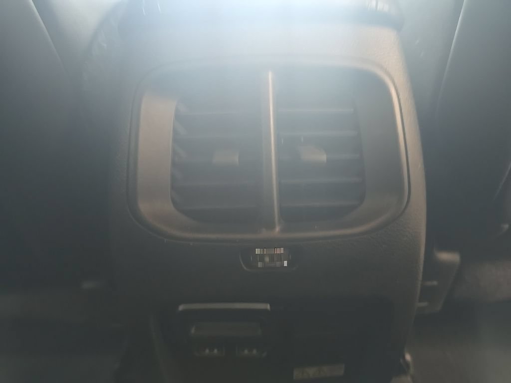 Used 2019 Jeep Cherokee Limited AWD/4WD image 35