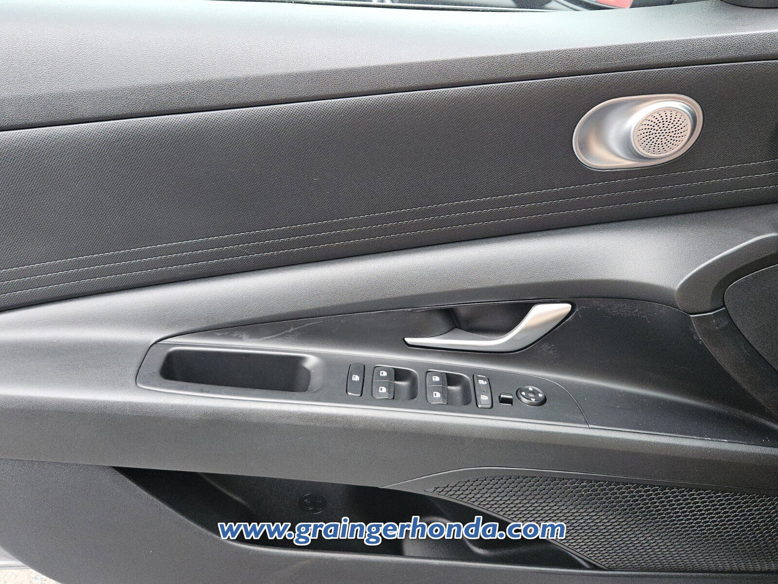 Used 2021 Hyundai Elantra SEL FWD image 23