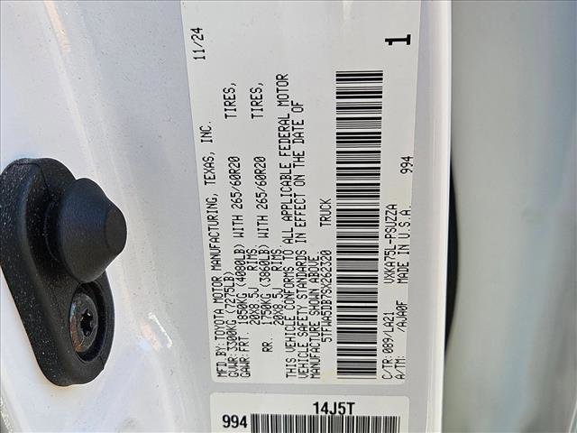 Used 2025 Toyota Tundra Platinum w/ TRD Off-Road Package AWD/4WD image 28