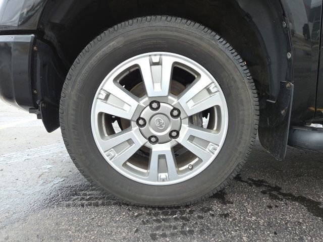 Used 2017 Toyota Tundra Platinum image 29