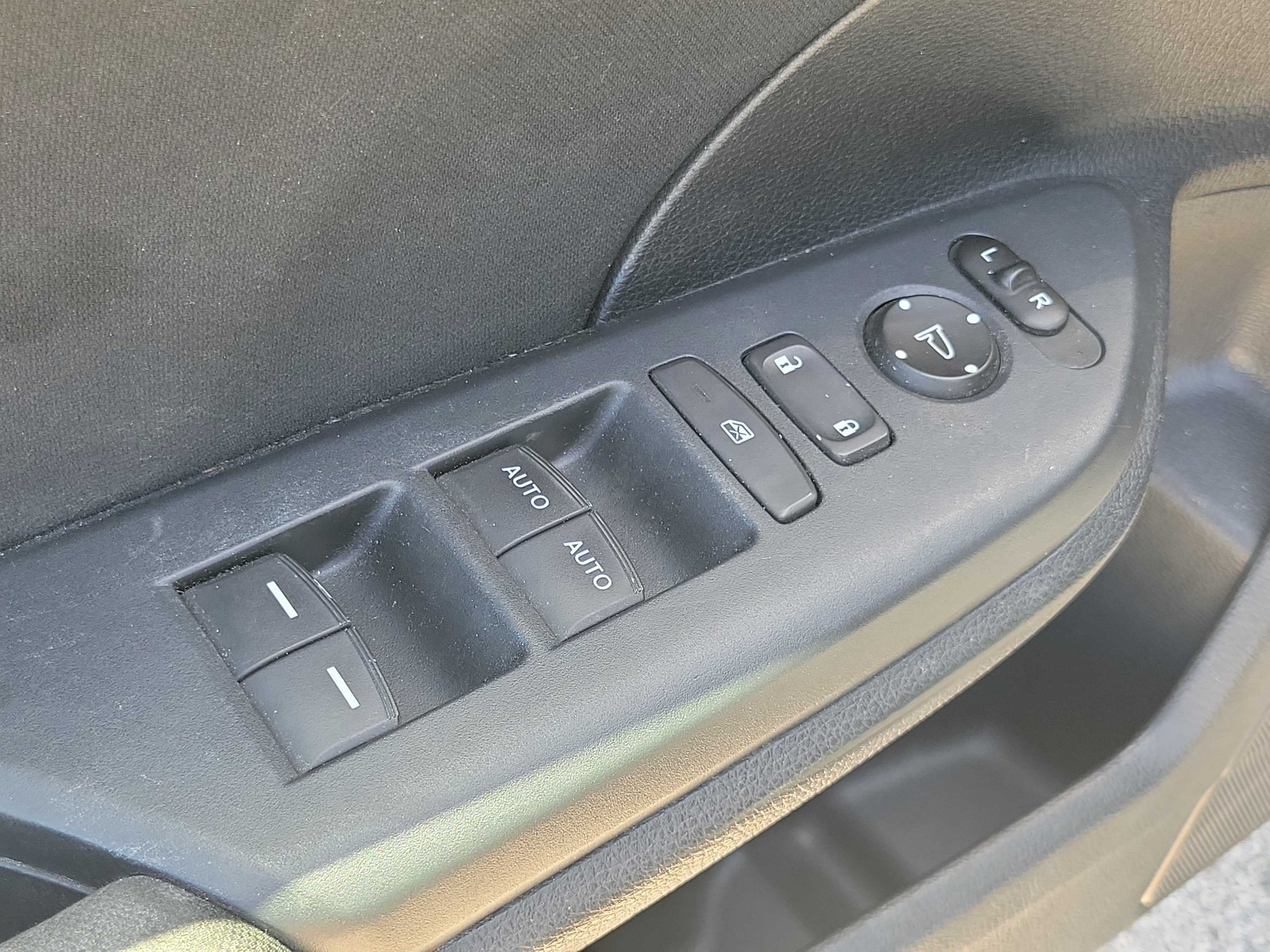 Used 2019 Honda Civic EX image 16