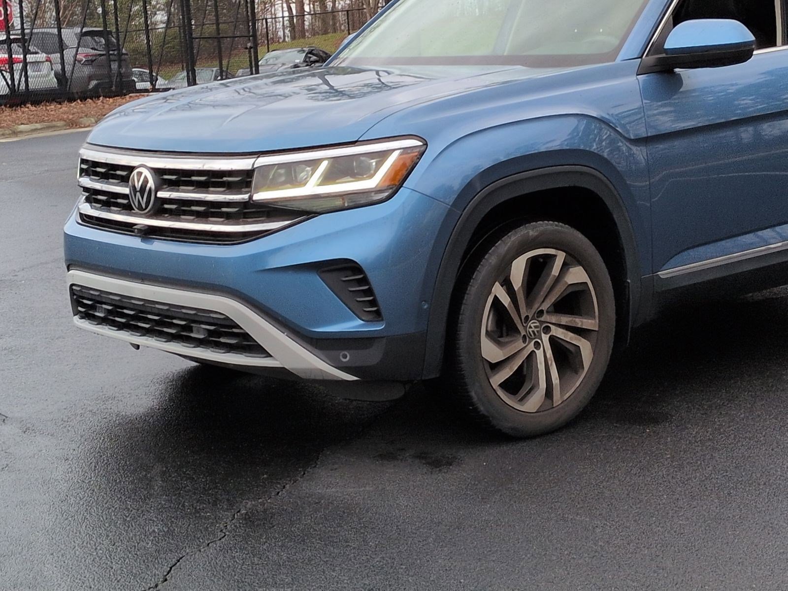 Used 2021 Volkswagen Atlas SEL Premium image 6