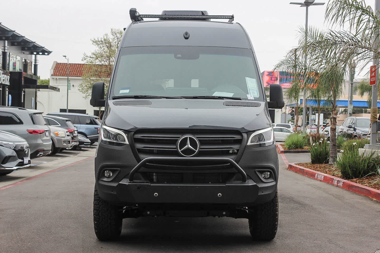 Used 2023 Mercedes-Benz Sprinter 2500 video 2