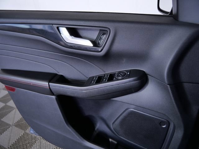 Certified 2025 Ford Escape ST-Line AWD/4WD image 24