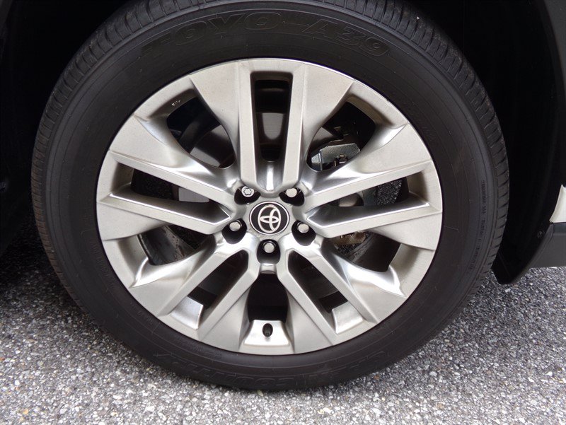 Used 2025 Toyota RAV4 XLE Premium w/ Weather Package FWD image 14