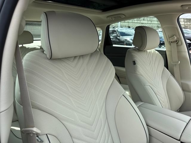 Used 2025 Genesis G80 3.5T Sport image 28