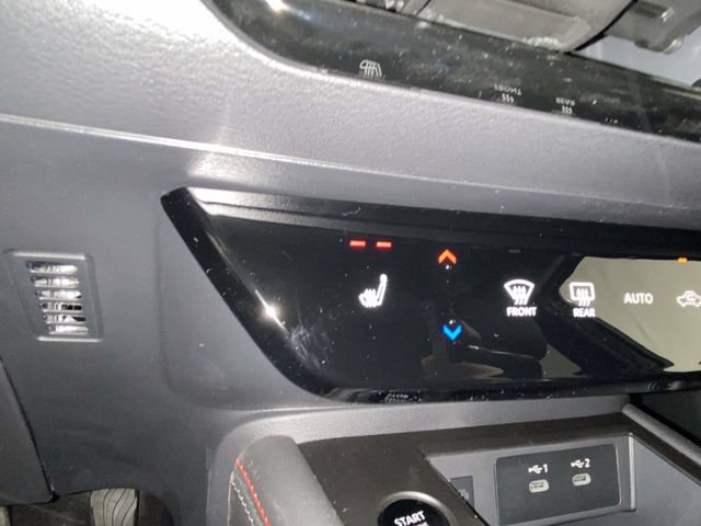 New 2026 Nissan Kicks SR w/ Cold Weather Package FWD image 19