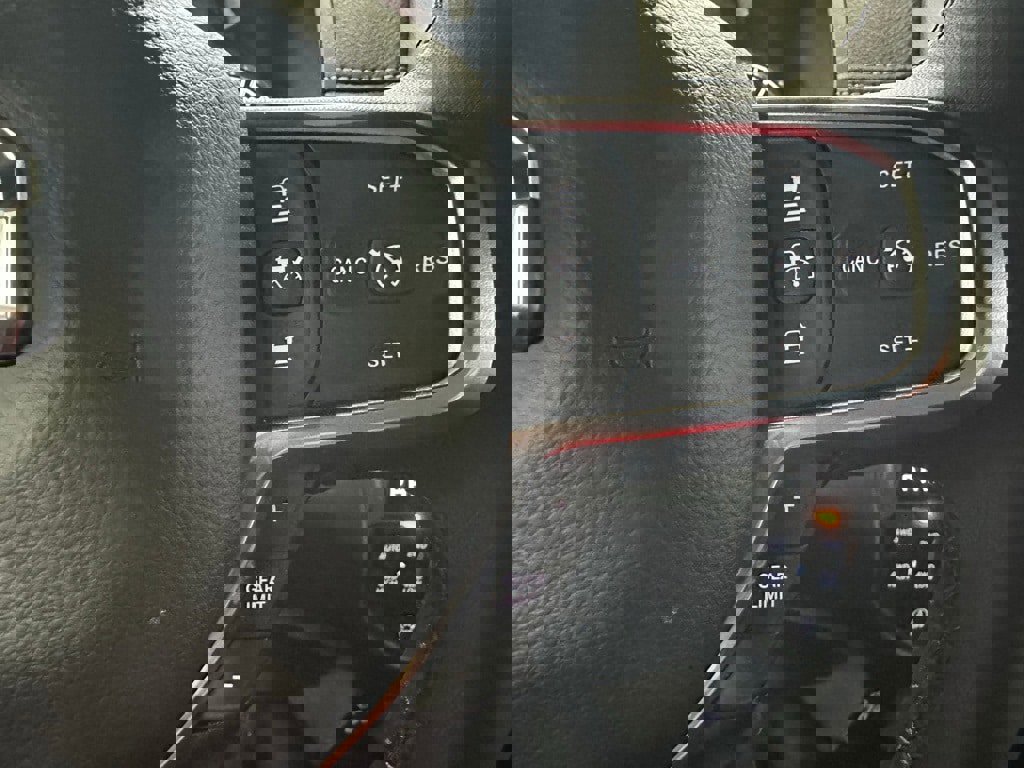 Used 2025 RAM 1500 Laramie image 21