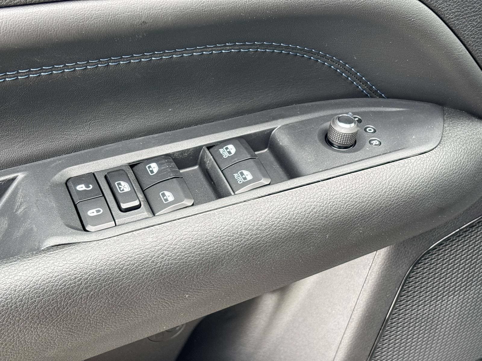 New 2026 Jeep Compass Latitude AWD/4WD image 7