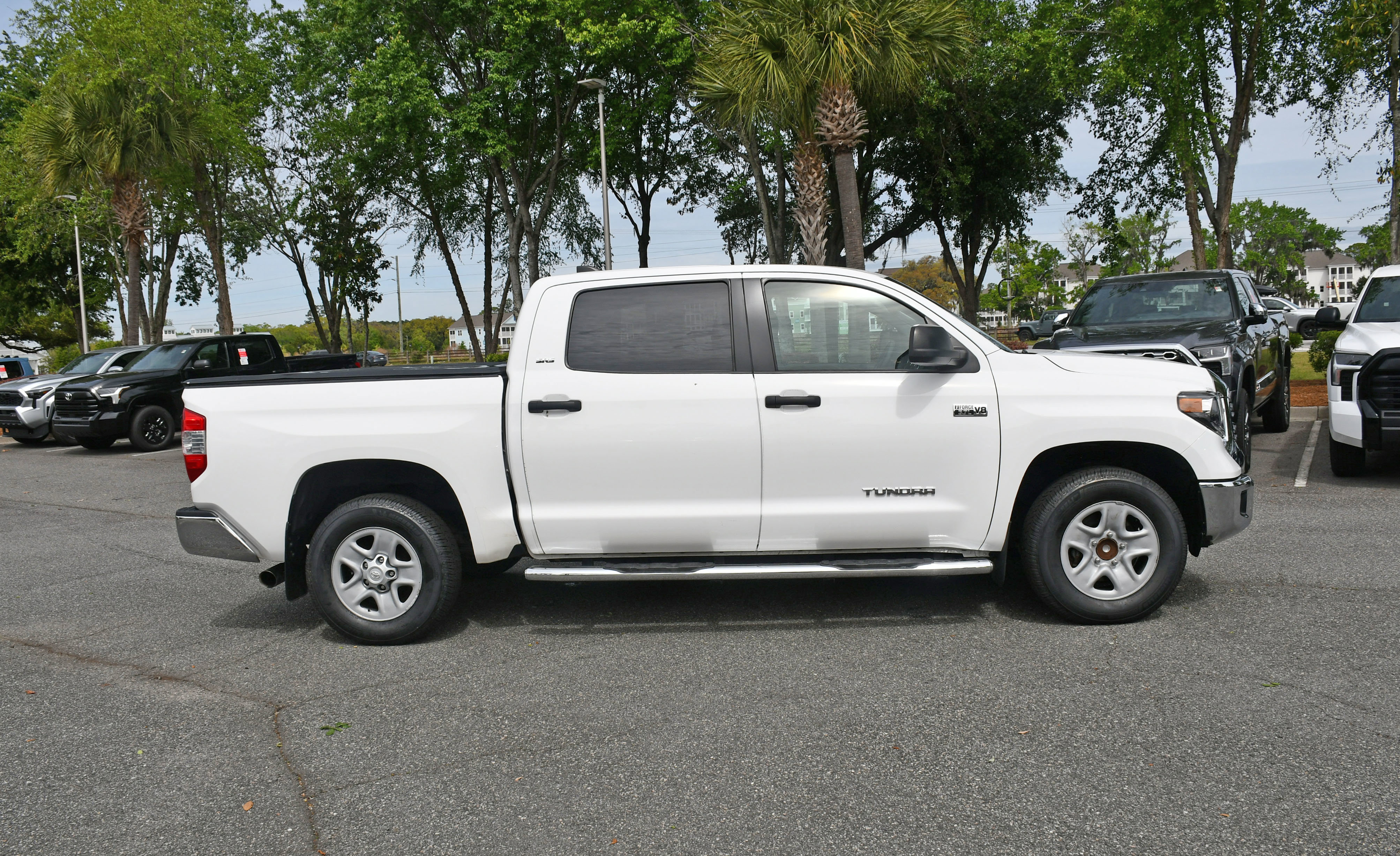 Used 2021 Toyota Tundra SR5 w/ SR5 Upgrade Package RWD image 5