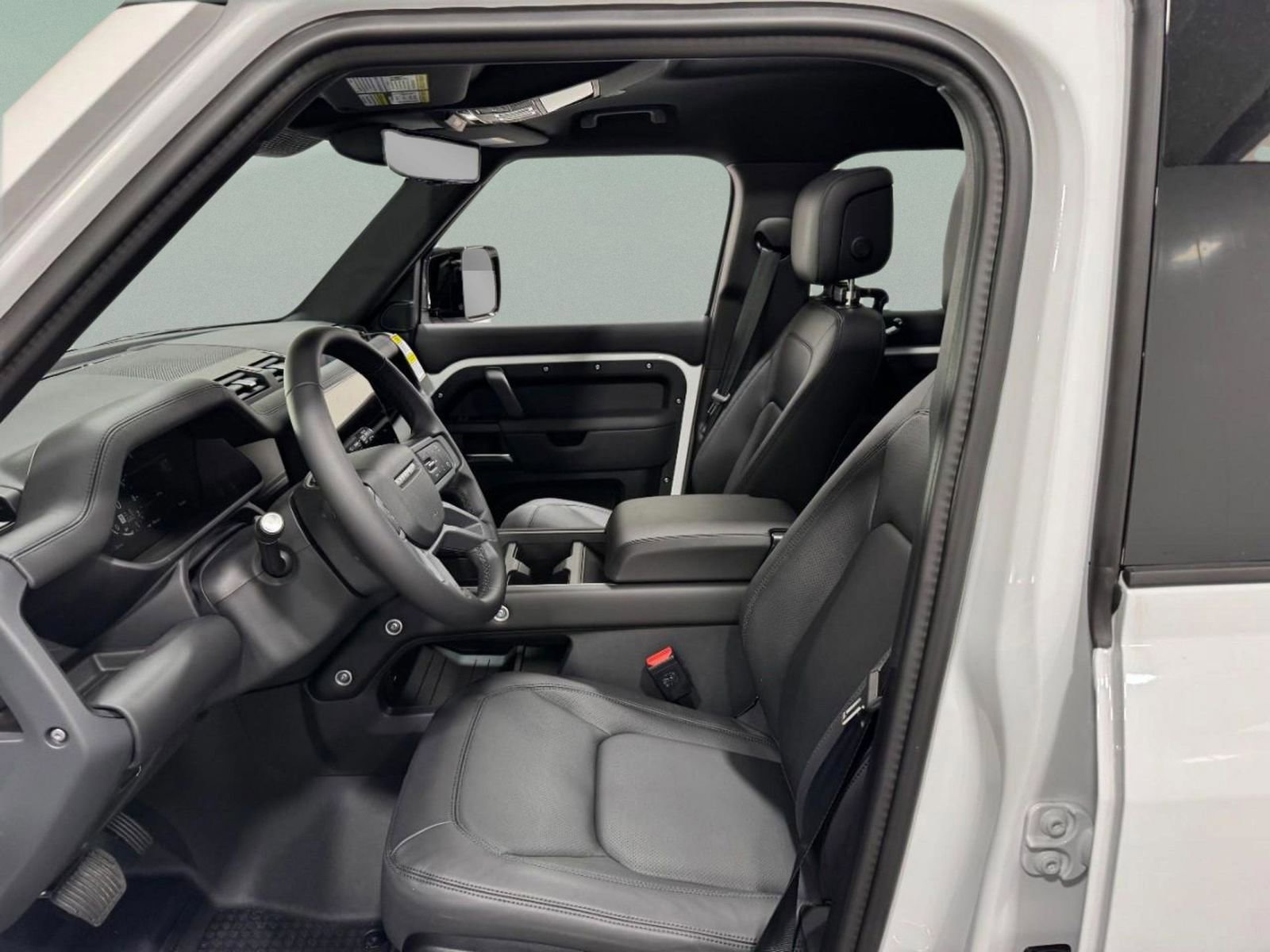 New 2026 Land Rover Defender 130 X-Dynamic SE image 26