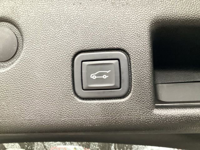 Used 2022 Chevrolet Equinox RS image 16