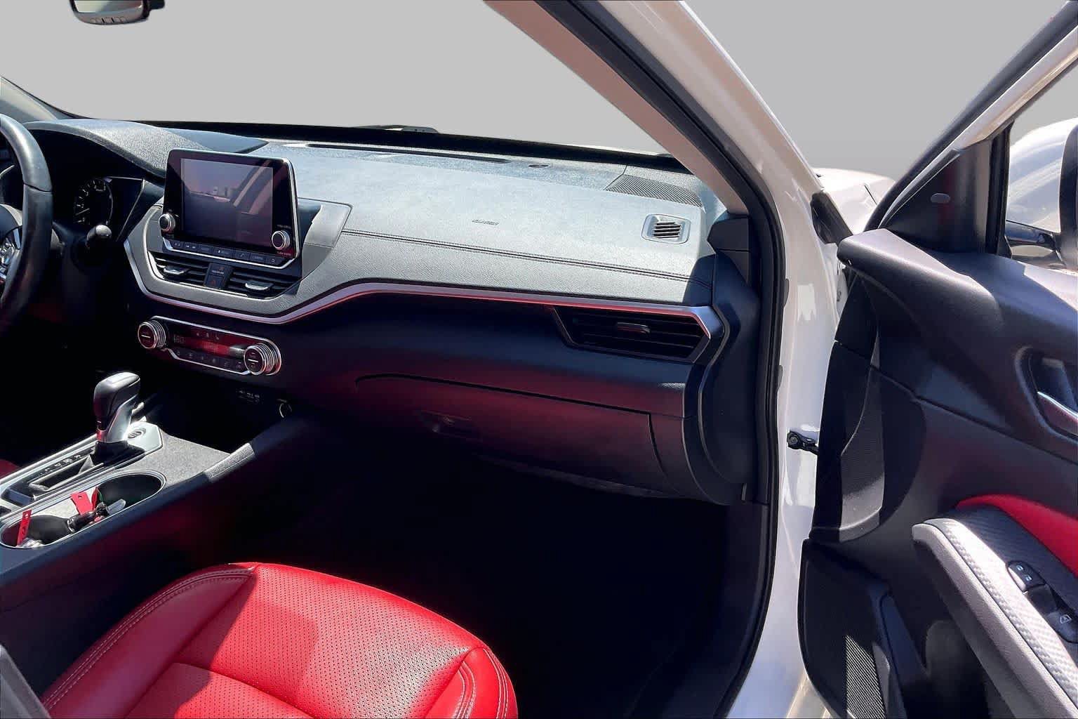 Used 2019 Nissan Altima 2.5 SV FWD image 18