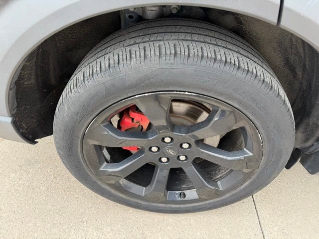 Used 2020 Ford Explorer ST w/ ST Street Pack image 9