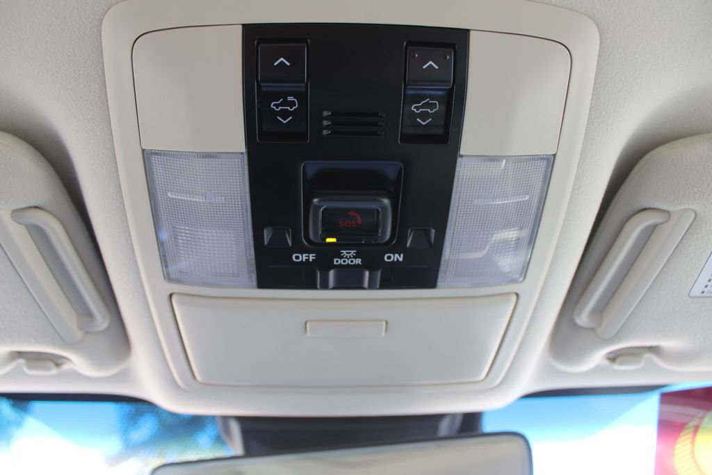 Used 2023 Lexus GX 460 Premium w/ Premium Package image 62