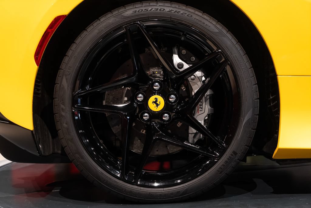Certified 2023 Ferrari F8 Tributo RWD image 34