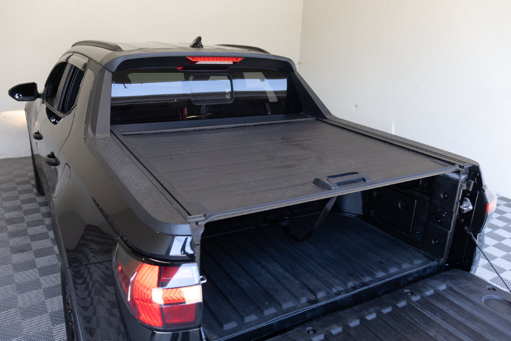 Used 2023 Hyundai Santa Cruz SEL w/ Activity Package FWD image 14