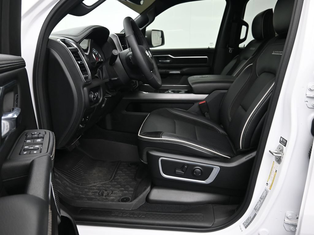 New 2025 RAM 1500 Laramie w/ Sport Appearance Package AWD/4WD image 13