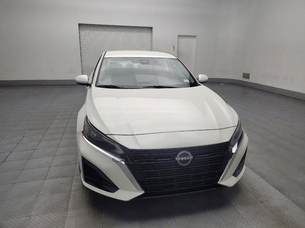 Used 2023 Nissan Altima 2.5 SV image 14