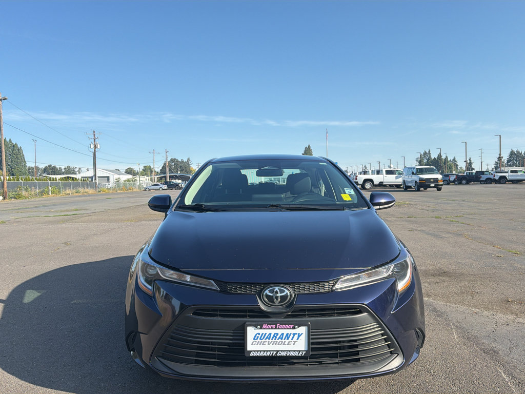 Used 2024 Toyota Corolla LE FWD image 2