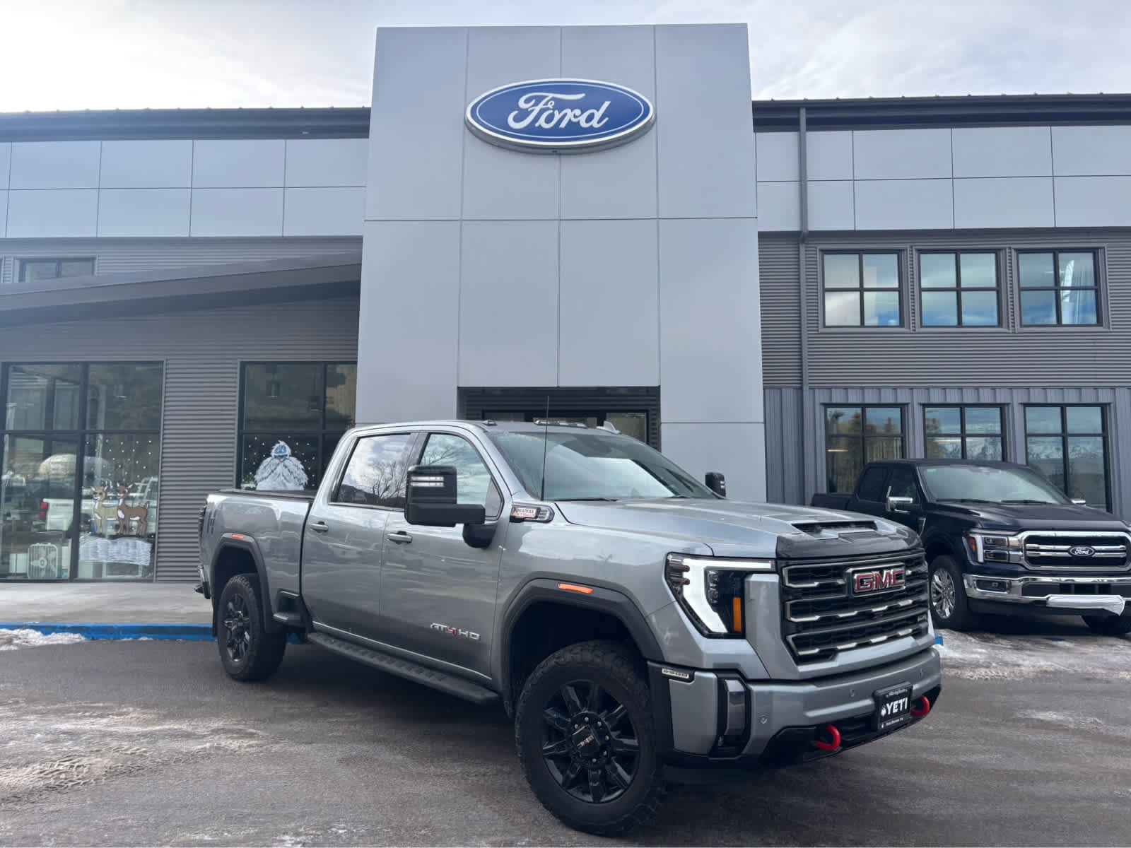 Used 2024 GMC Sierra 2500 AT4 w/ AT4 Premium Plus Package image 1