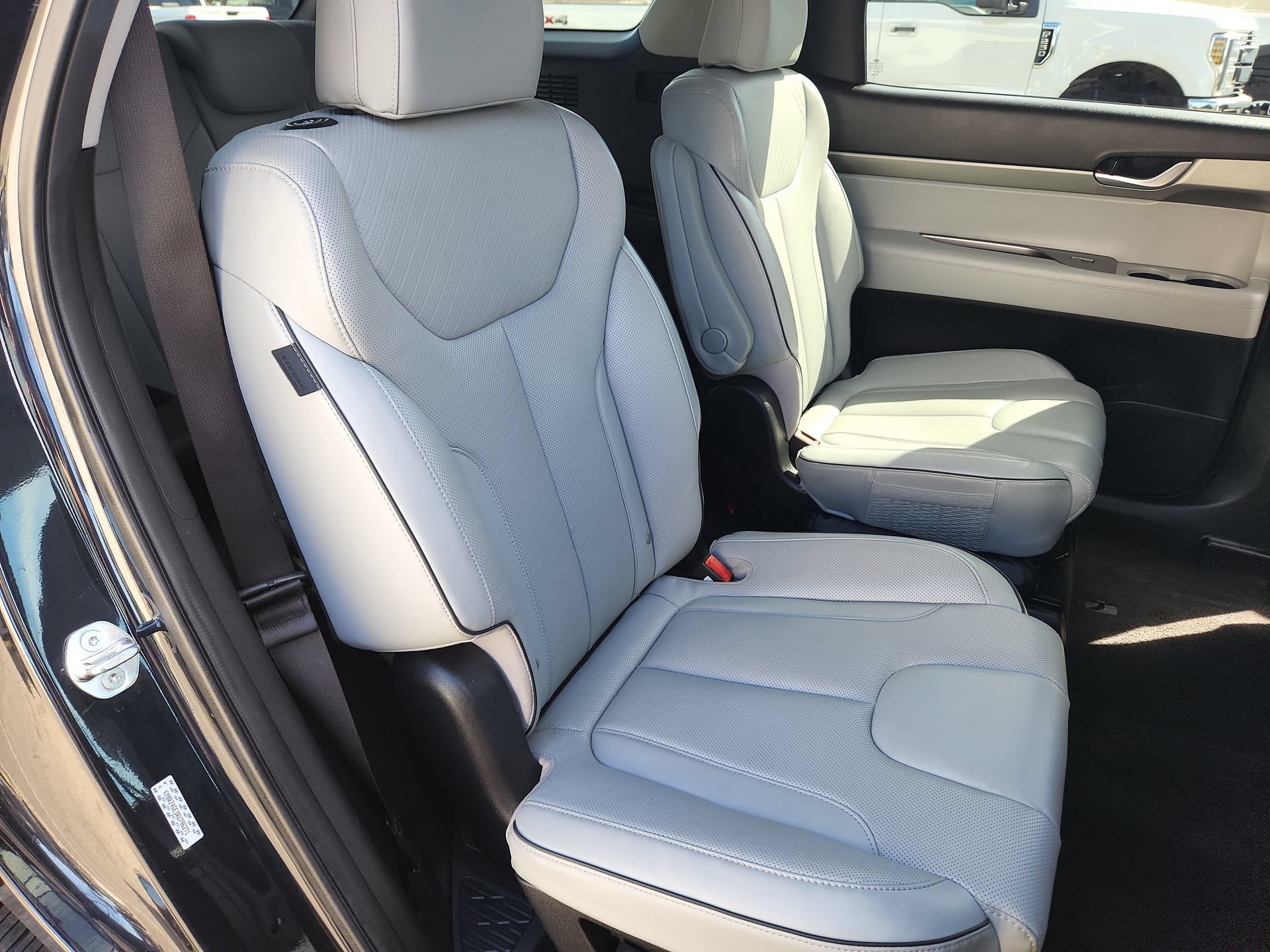Used 2024 Hyundai Palisade SEL FWD image 28