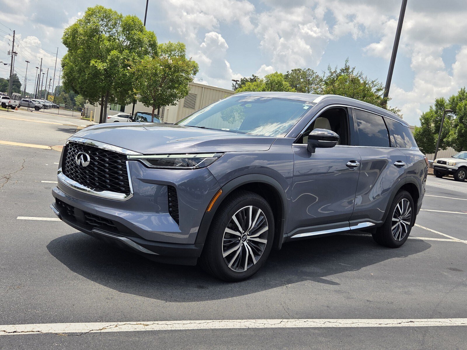 Used 2023 INFINITI QX60 Sensory w/ Vision Package AWD/4WD image 1