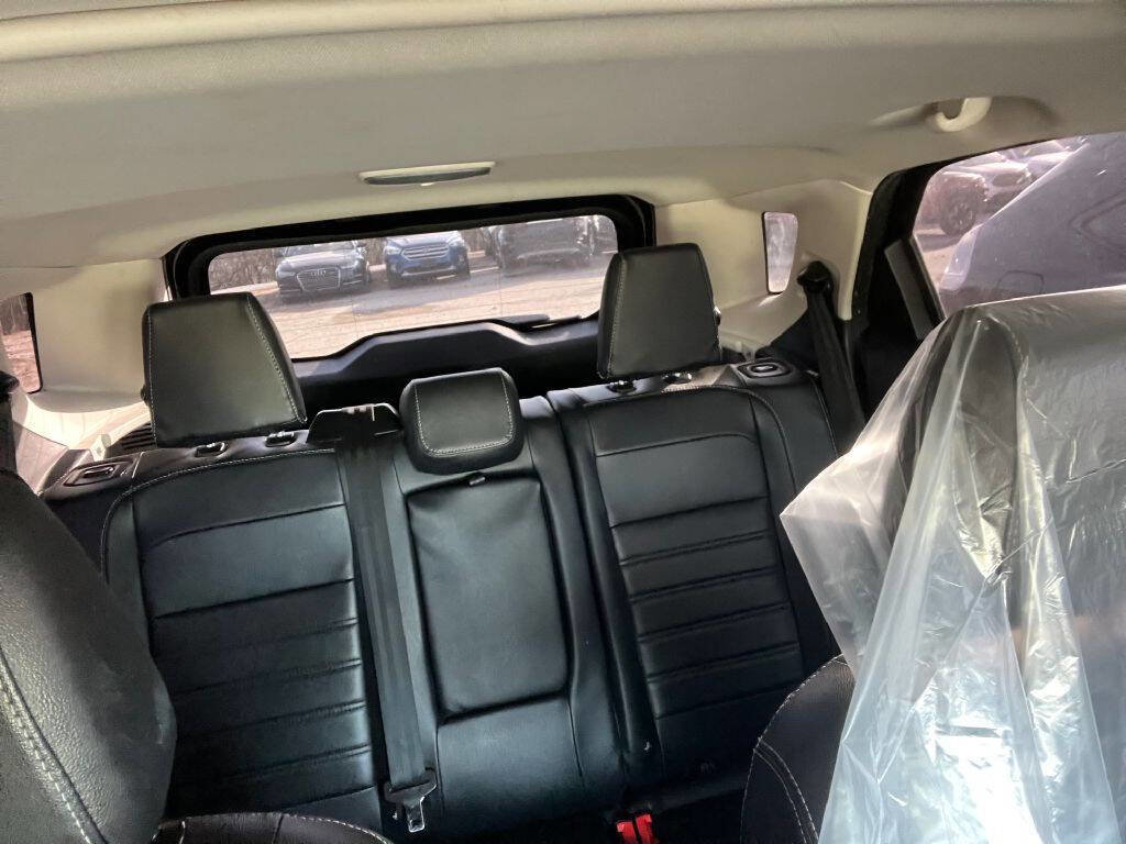 Used 2018 Ford EcoSport Titanium image 12