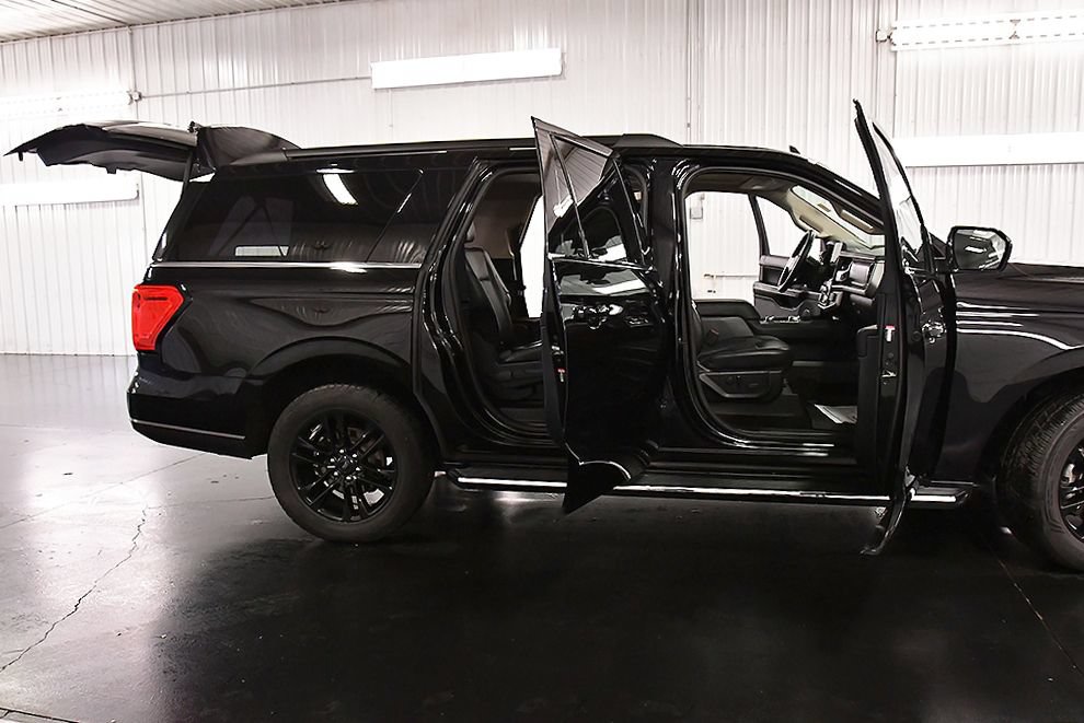 Used 2023 Ford Expedition Max XLT AWD/4WD image 33