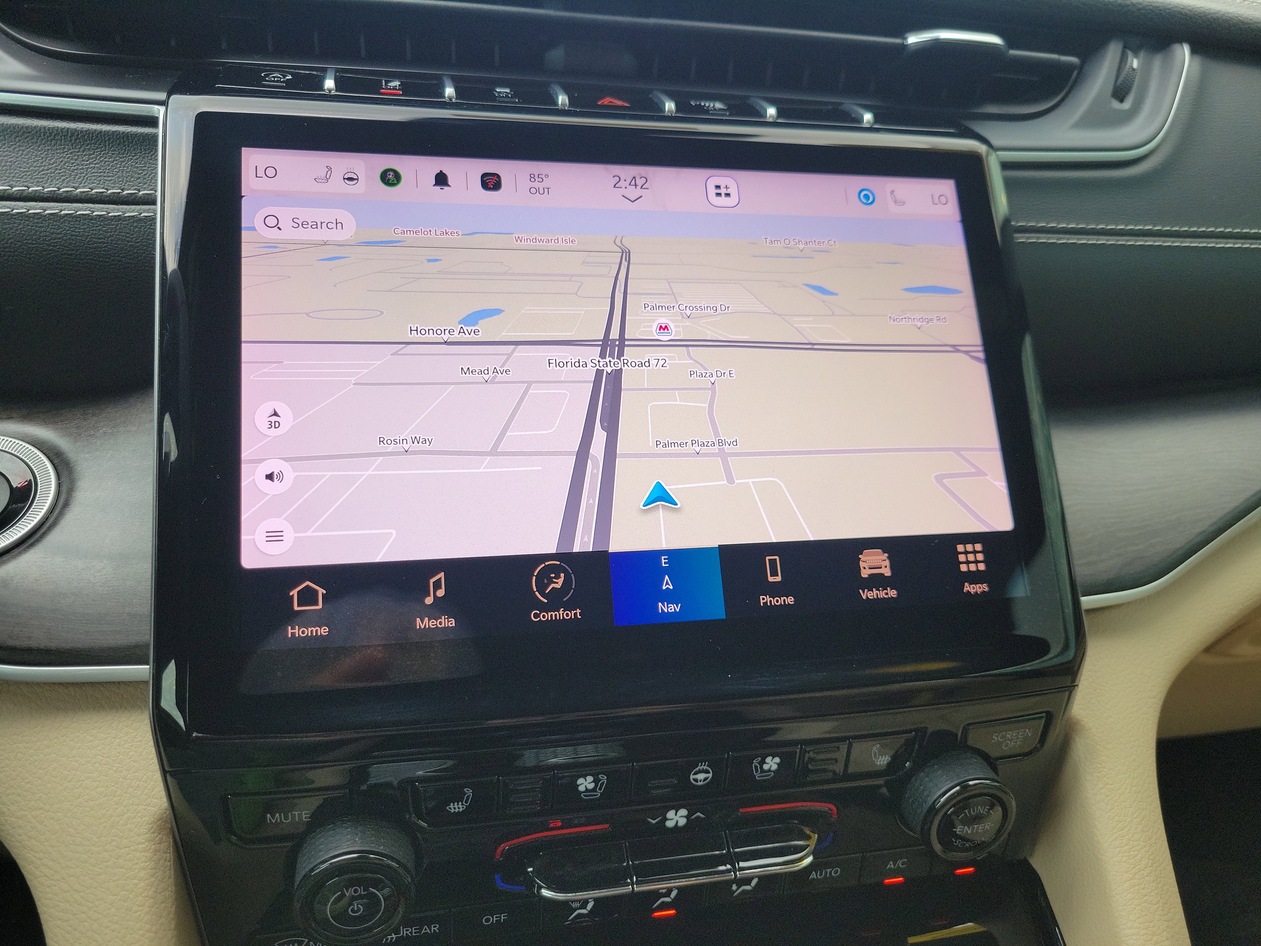 Used 2023 Jeep Grand Cherokee L Limited w/ Luxury Tech Group II AWD/4WD image 25