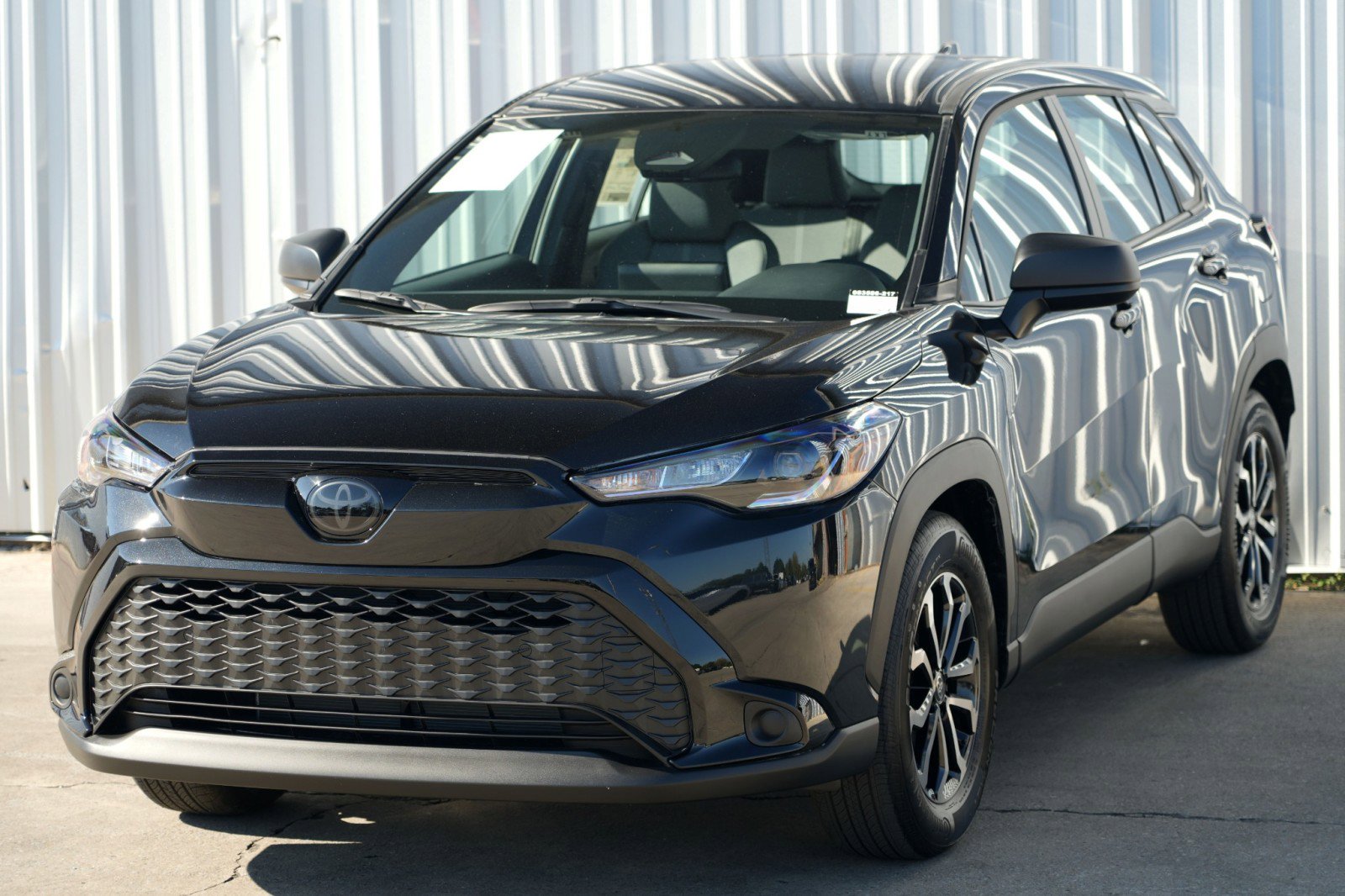 Used 2025 Toyota Corolla Cross AWD Hybrid image 42