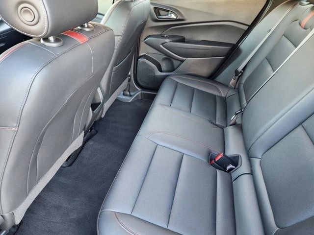 Used 2024 Chevrolet Trax RS w/ Sunroof Package image 33