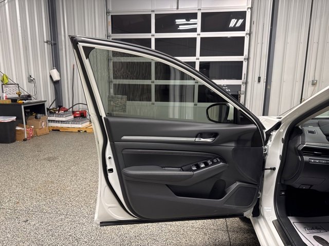 Used 2023 Nissan Altima 2.5 SL image 7