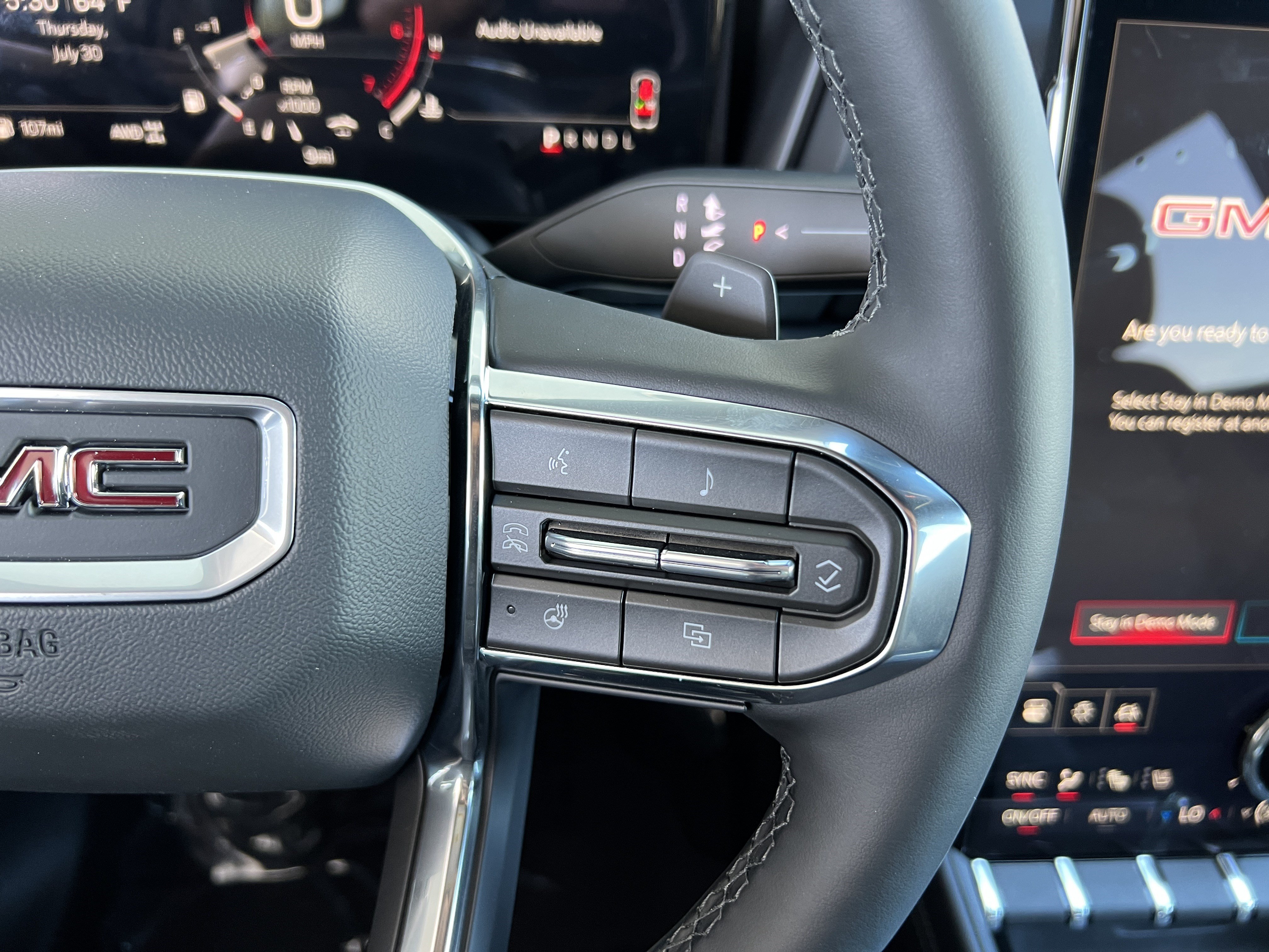 New 2027 GMC Terrain Elevation w/ Elevation Premium Package AWD/4WD image 29
