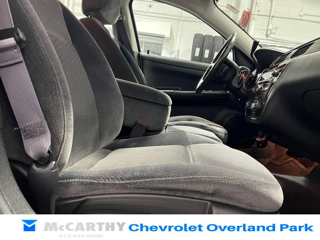 Used 2012 Chevrolet Impala LT FWD image 25