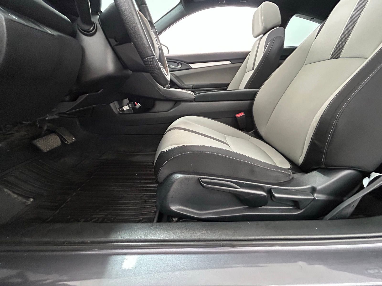 Used 2018 Honda Civic LX-P image 29