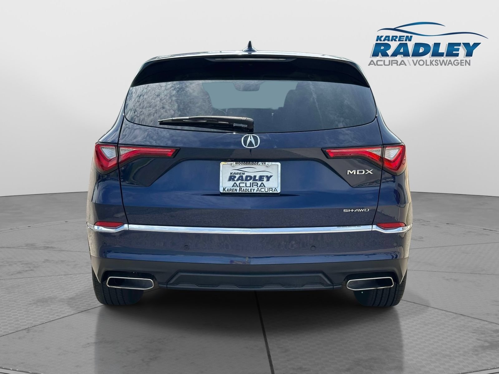 Certified 2023 Acura MDX w/ Technology Package AWD/4WD image 3